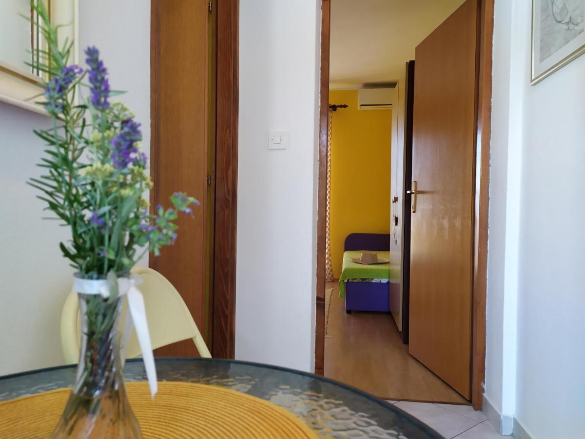 Cozy Apartments Danica Novalja With Terrace - First Floor Exteriér fotografie